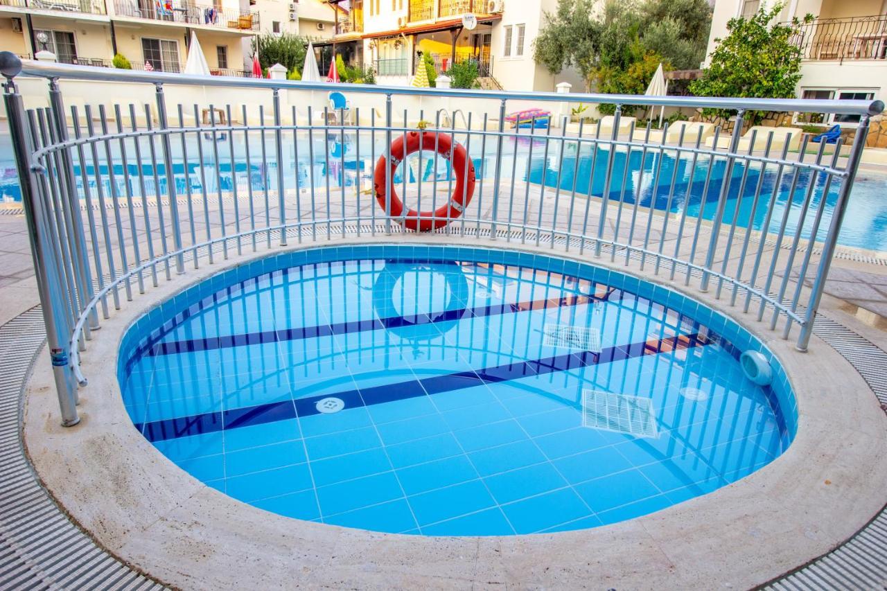 Tayfun Apart Hotel Ölüdeniz Extérieur photo